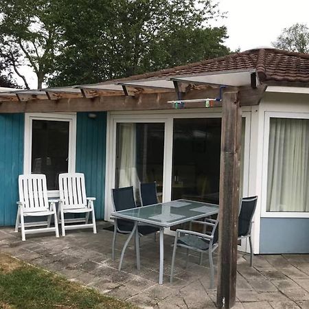 Rustig Gelegen Bungalow In Mooi Havelte Bagian luar foto