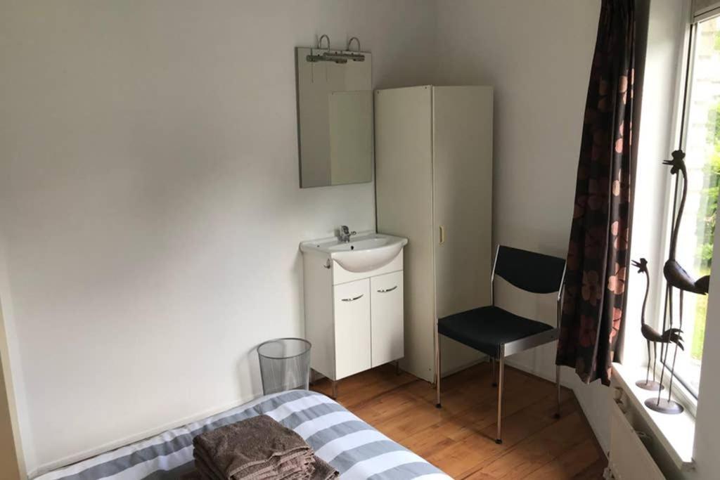 Rustig Gelegen Bungalow In Mooi Havelte Bagian luar foto