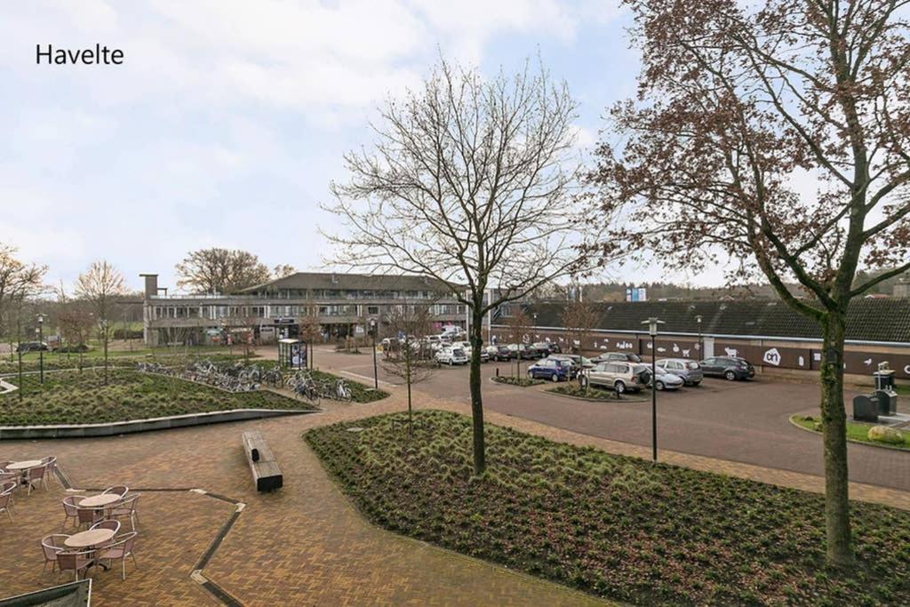 Rustig Gelegen Bungalow In Mooi Havelte Bagian luar foto