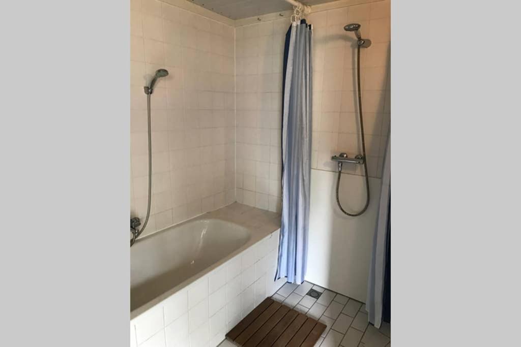 Rustig Gelegen Bungalow In Mooi Havelte Bagian luar foto